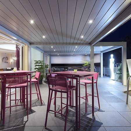 פורנטרוי Hotel Bellevue מראה חיצוני תמונה