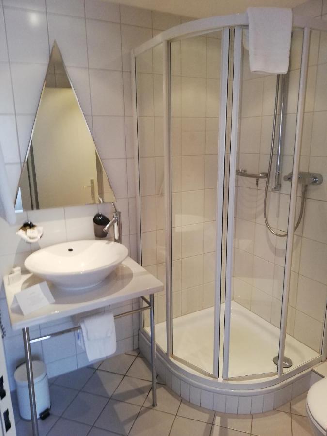 פורנטרוי Hotel Bellevue מראה חיצוני תמונה