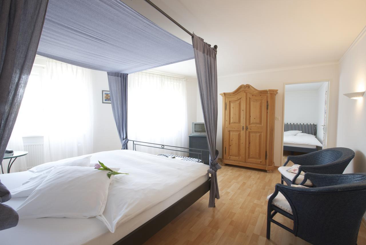 פורנטרוי Hotel Bellevue חדר תמונה